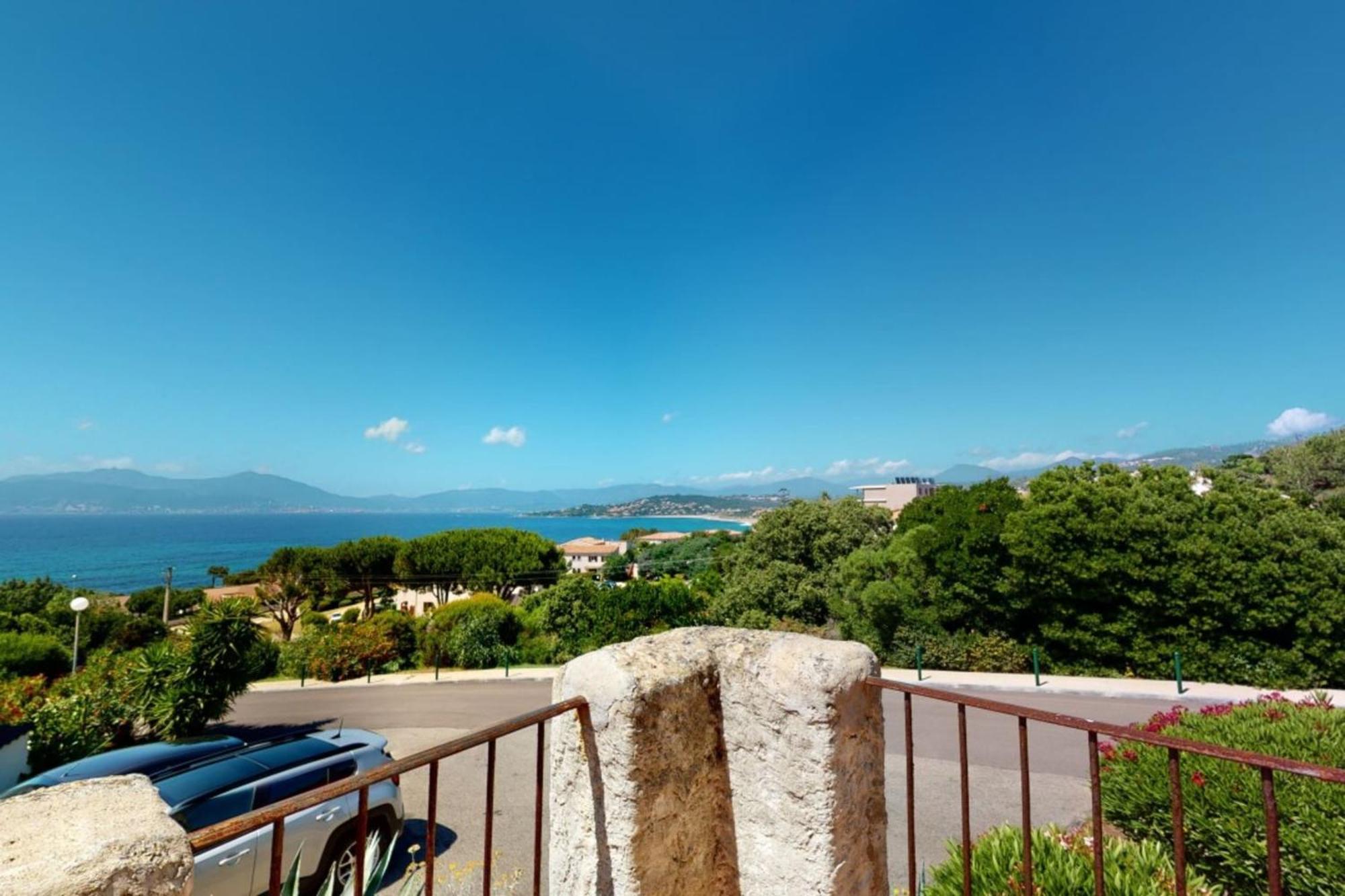 Haut De Villa Vue Mer 3 Pieces Climatise & Wifi 4 A 6 Personnes Pietrosella Экстерьер фото